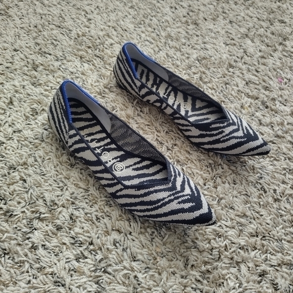 Rothy's zebra animal print pointy toe comfort flat shoes sz 7 - Picture 1 of 7